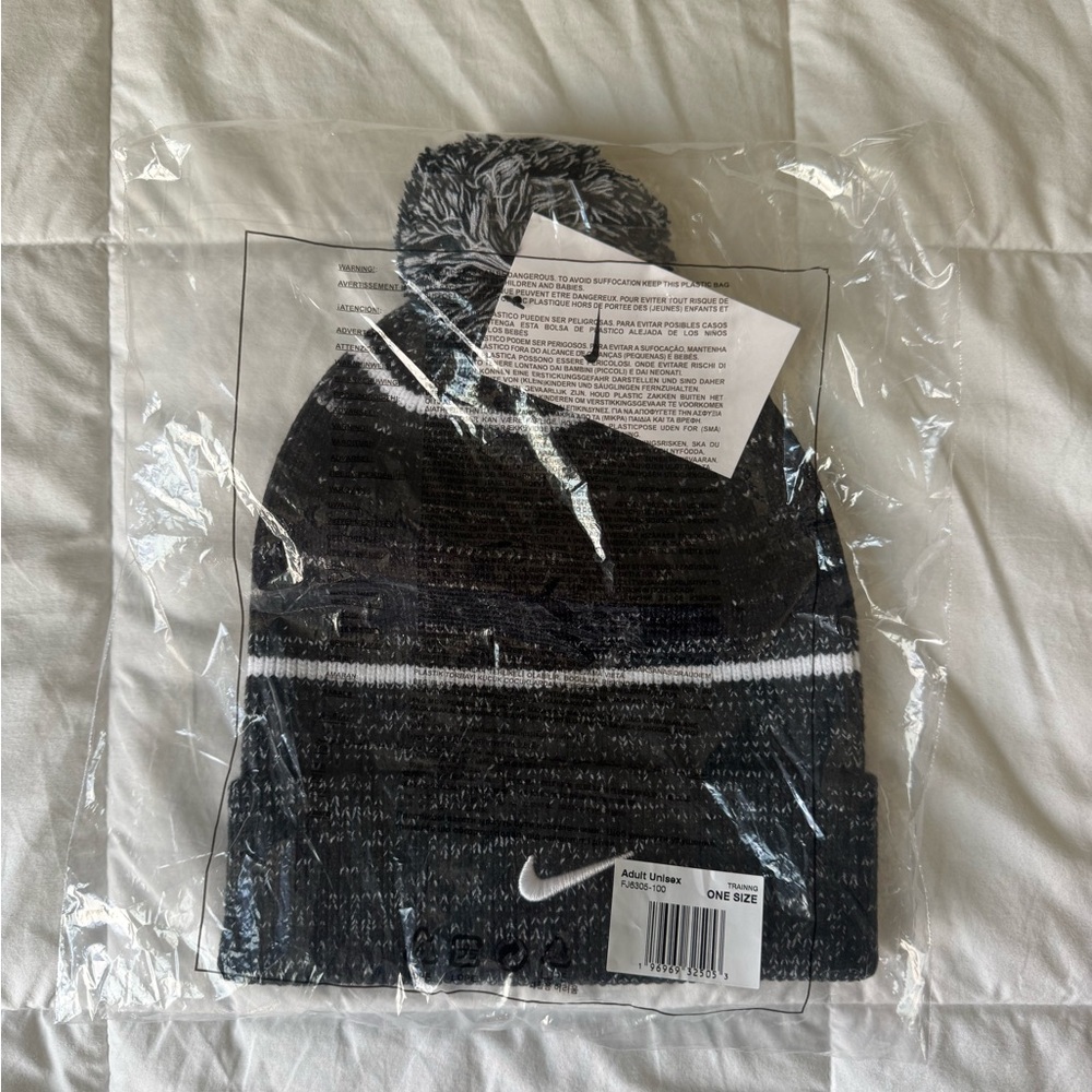 Nike Black and White Pom-Pom Beanie Unisex